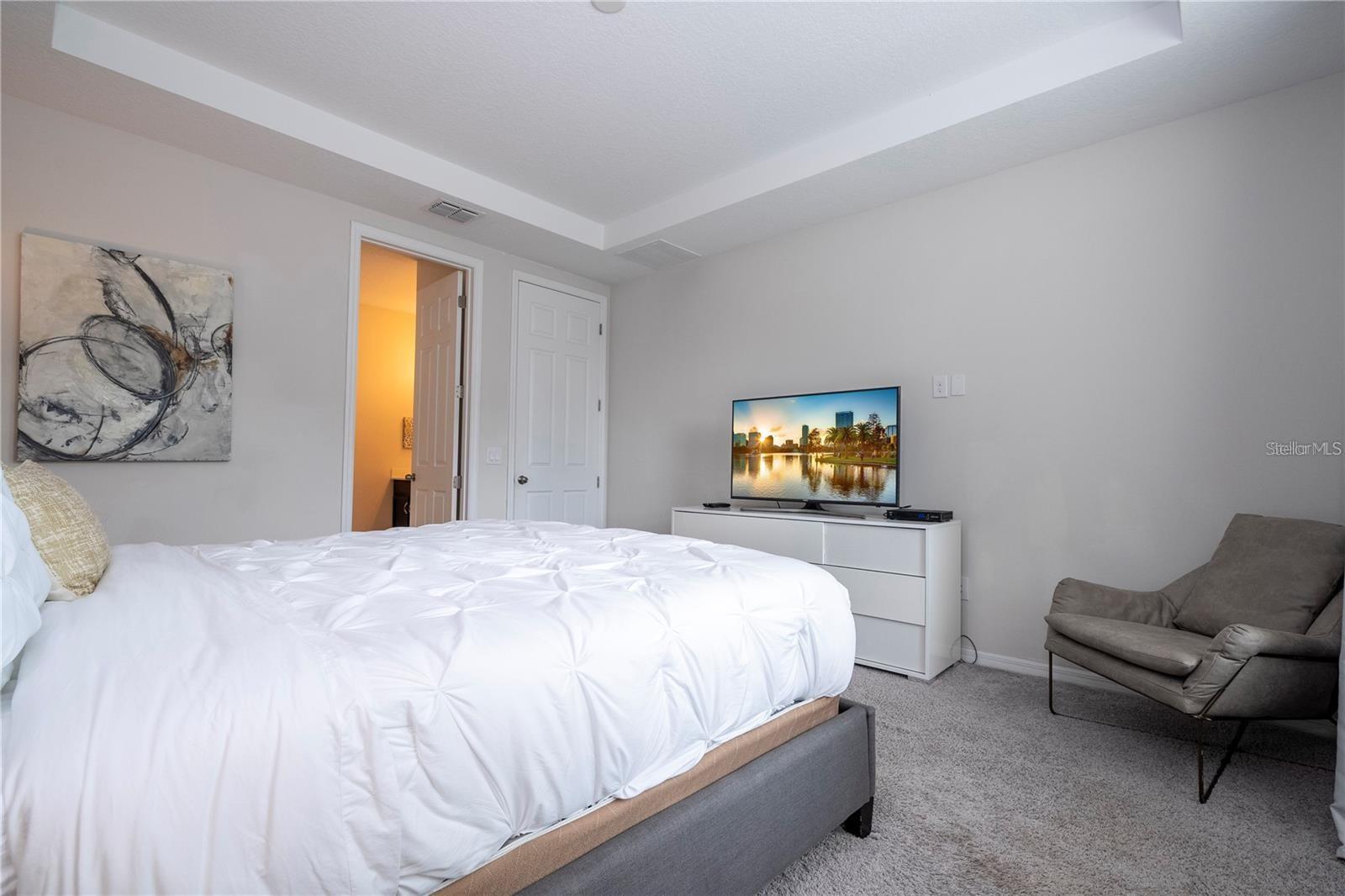 9043 SUNSHINE RIDGE LOOP