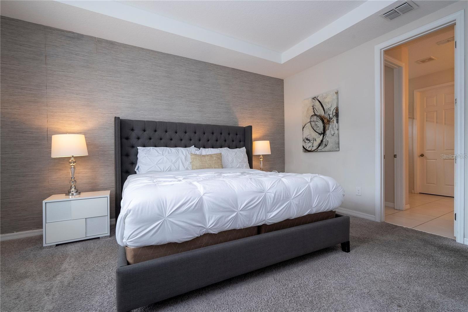 9043 SUNSHINE RIDGE LOOP