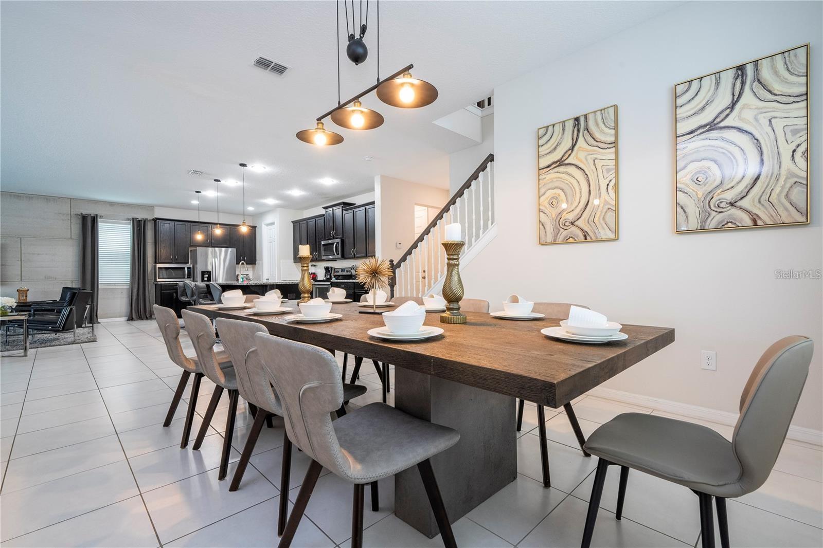 9043 SUNSHINE RIDGE LOOP