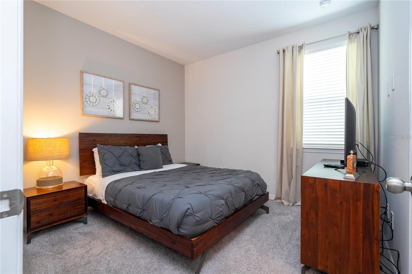 9043 SUNSHINE RIDGE LOOP