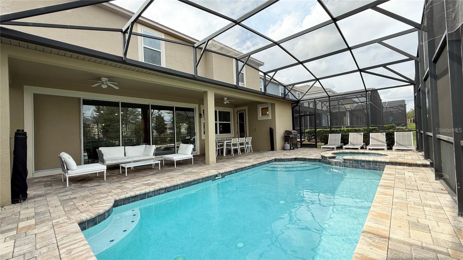 9043 SUNSHINE RIDGE LOOP