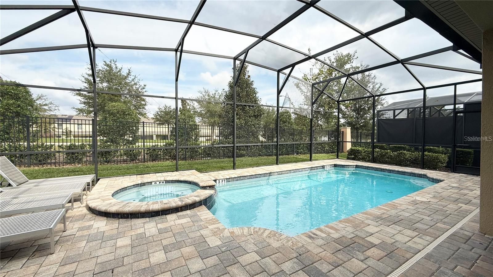 9043 SUNSHINE RIDGE LOOP