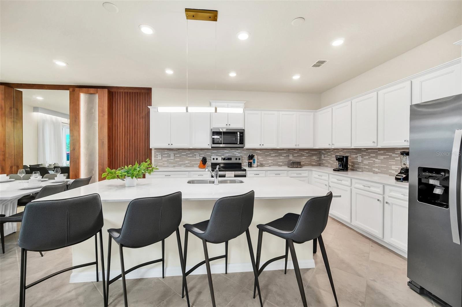 16248 SAINT MARTIN ST