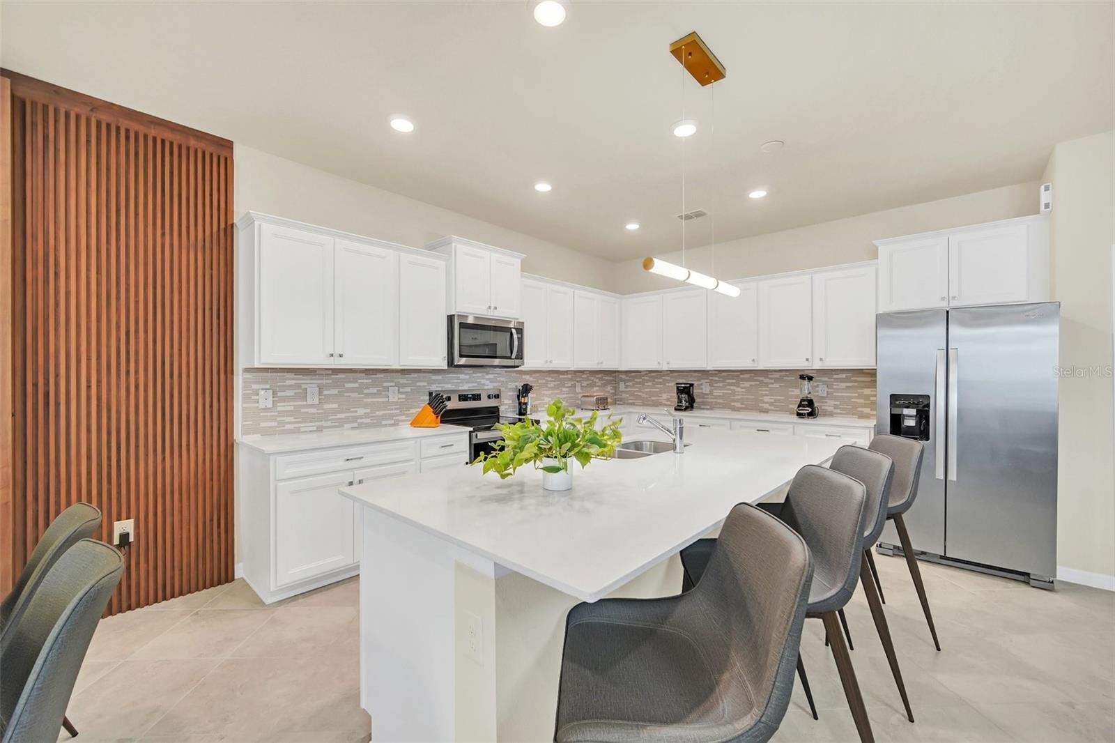 16248 SAINT MARTIN ST