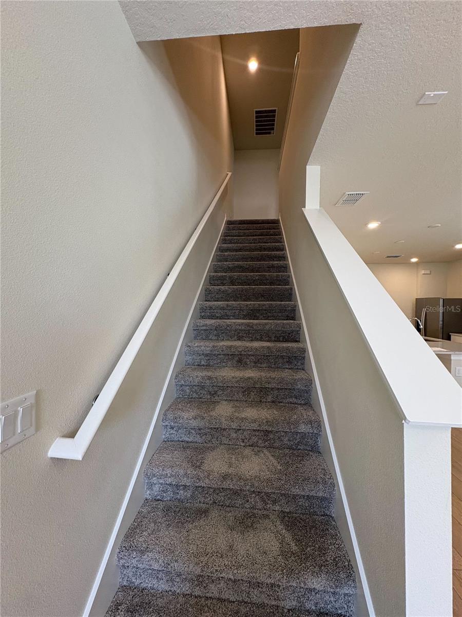 6433 BREEZE FILLED LN