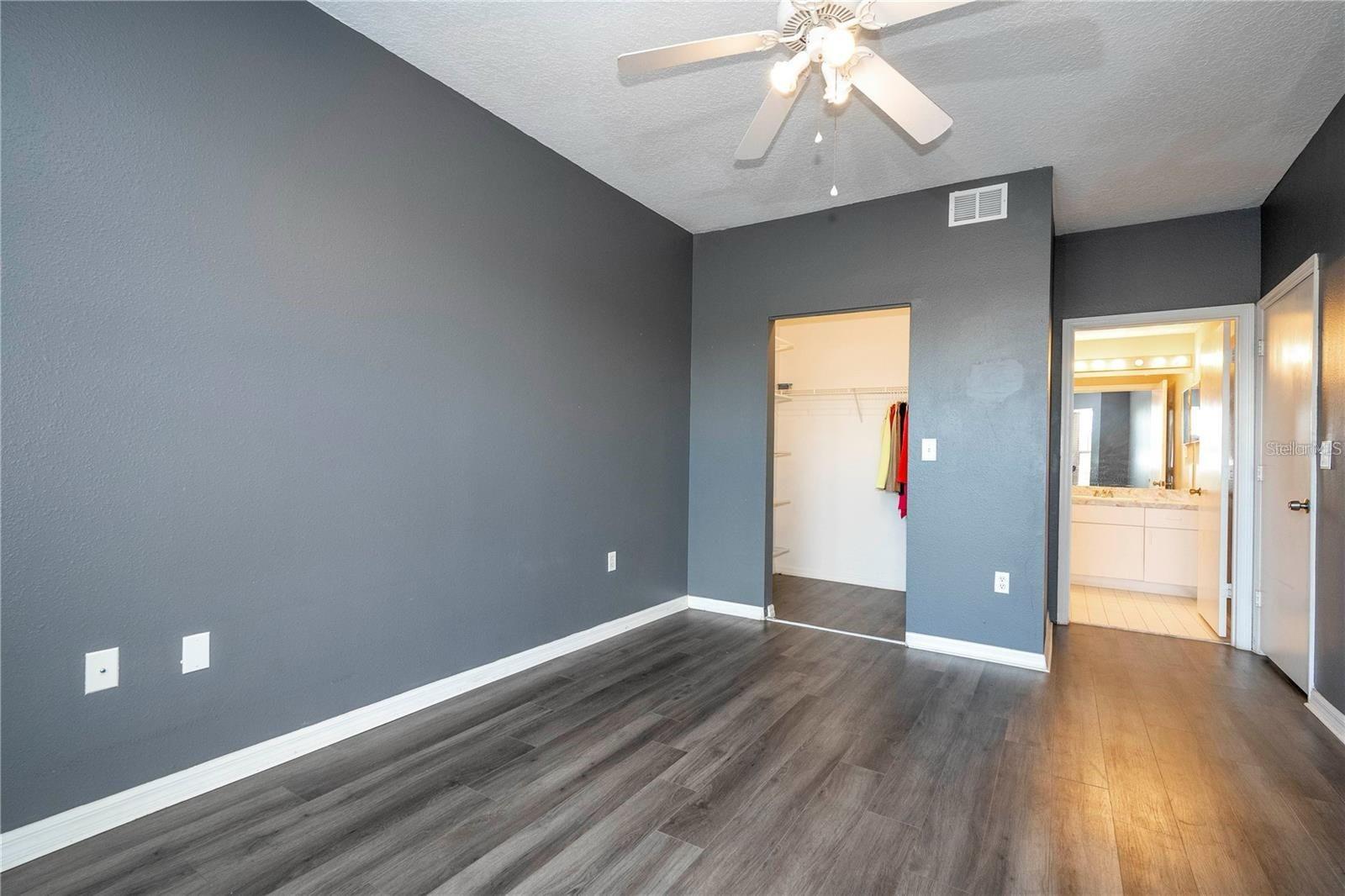 5572 METROWEST BLVD #309