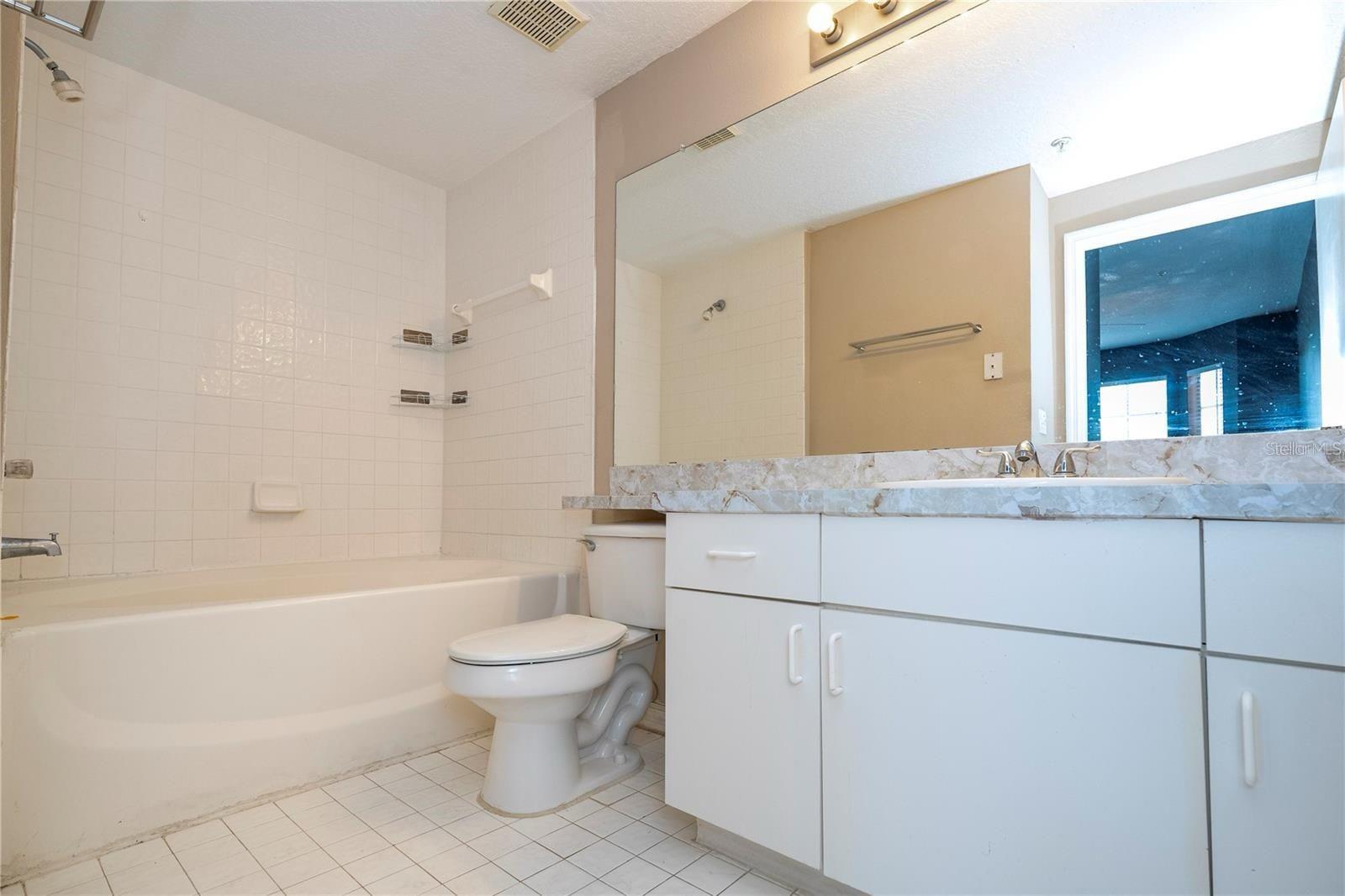 5572 METROWEST BLVD #309