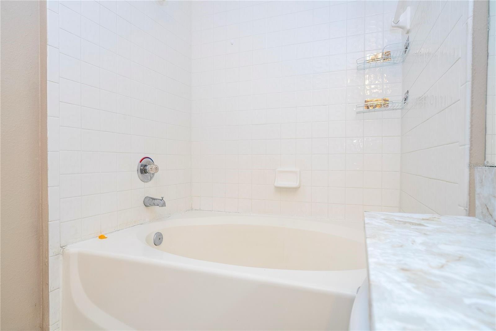 5572 METROWEST BLVD #309