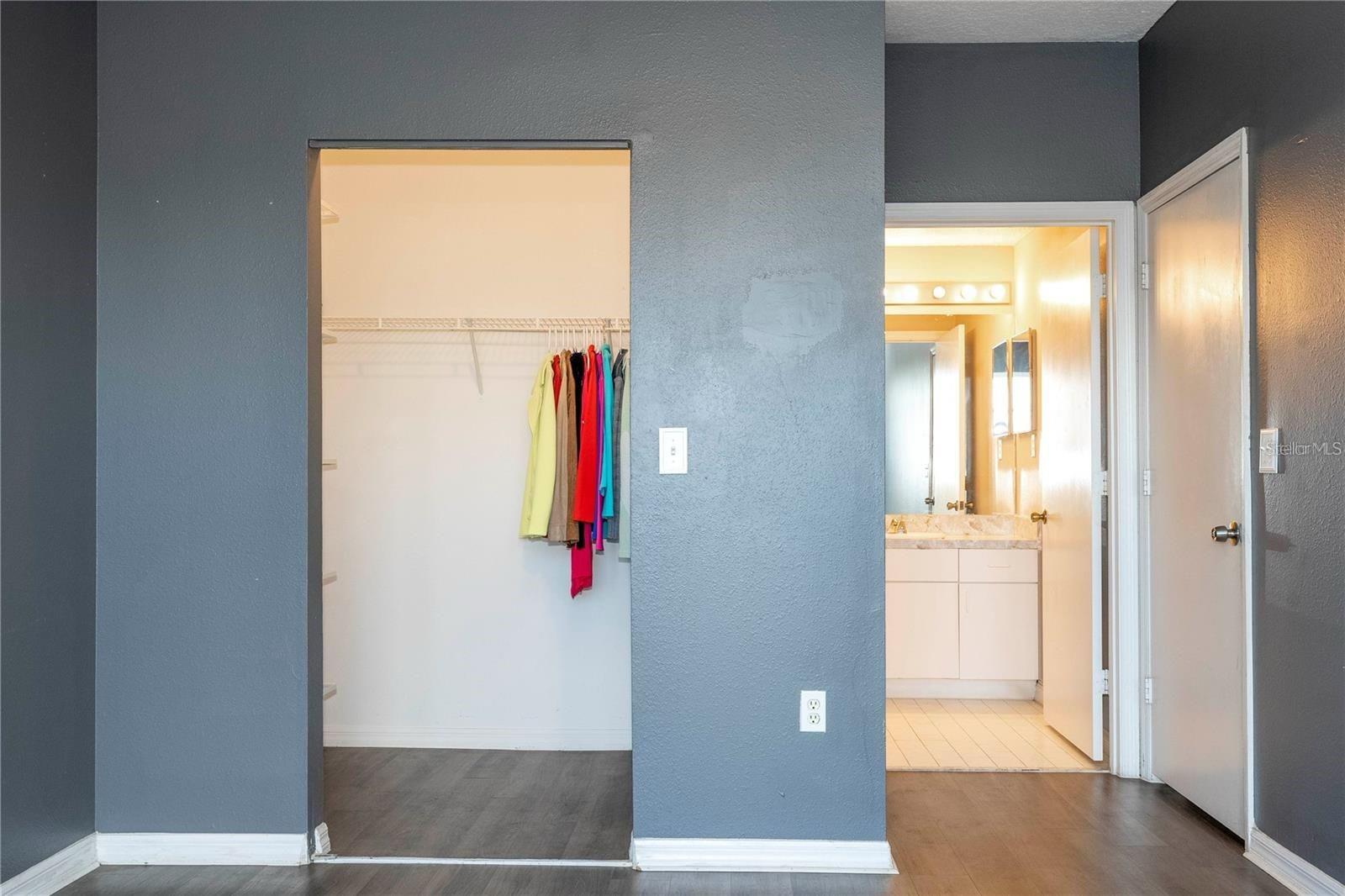 5572 METROWEST BLVD #309