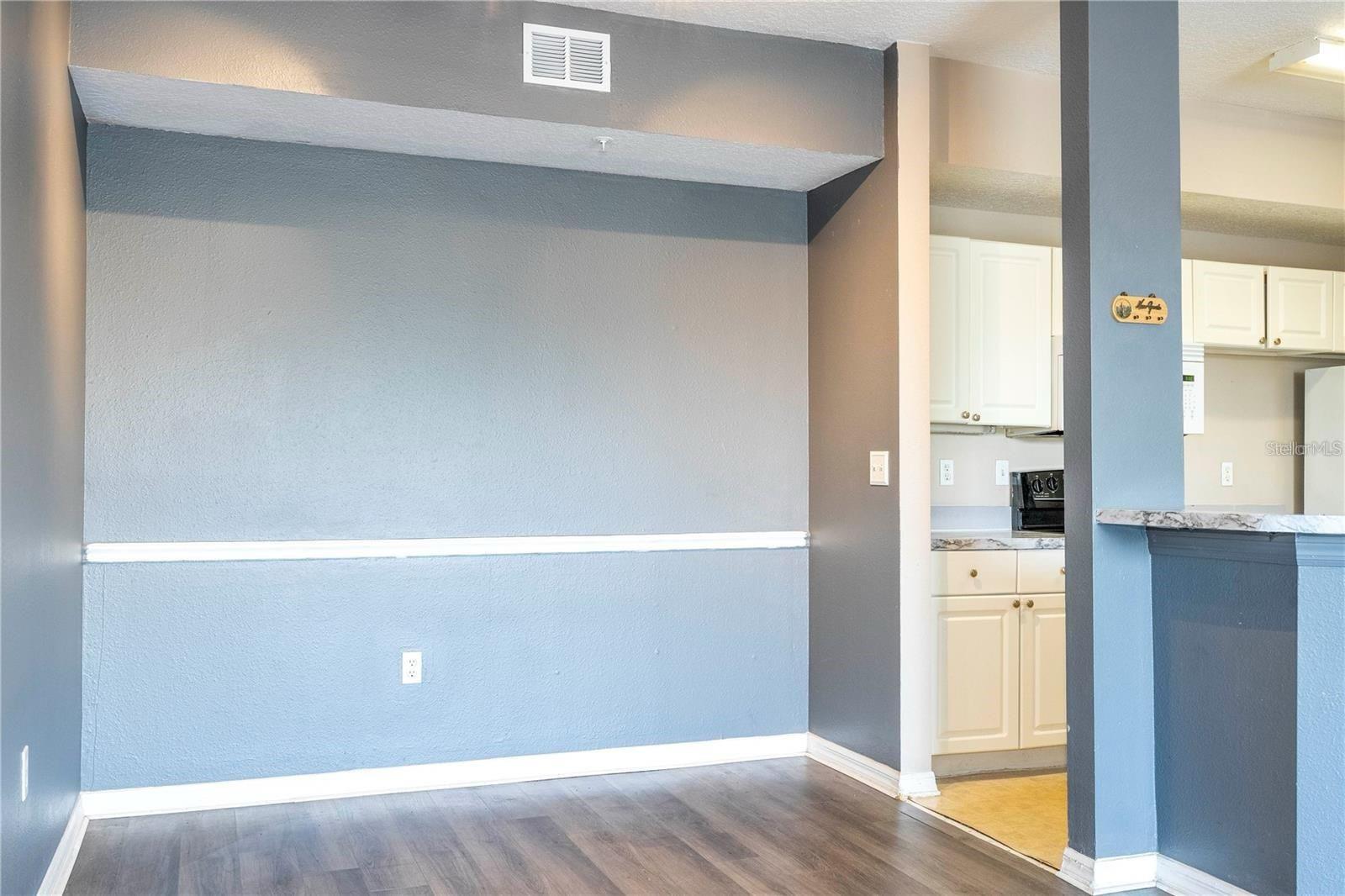 5572 METROWEST BLVD #309