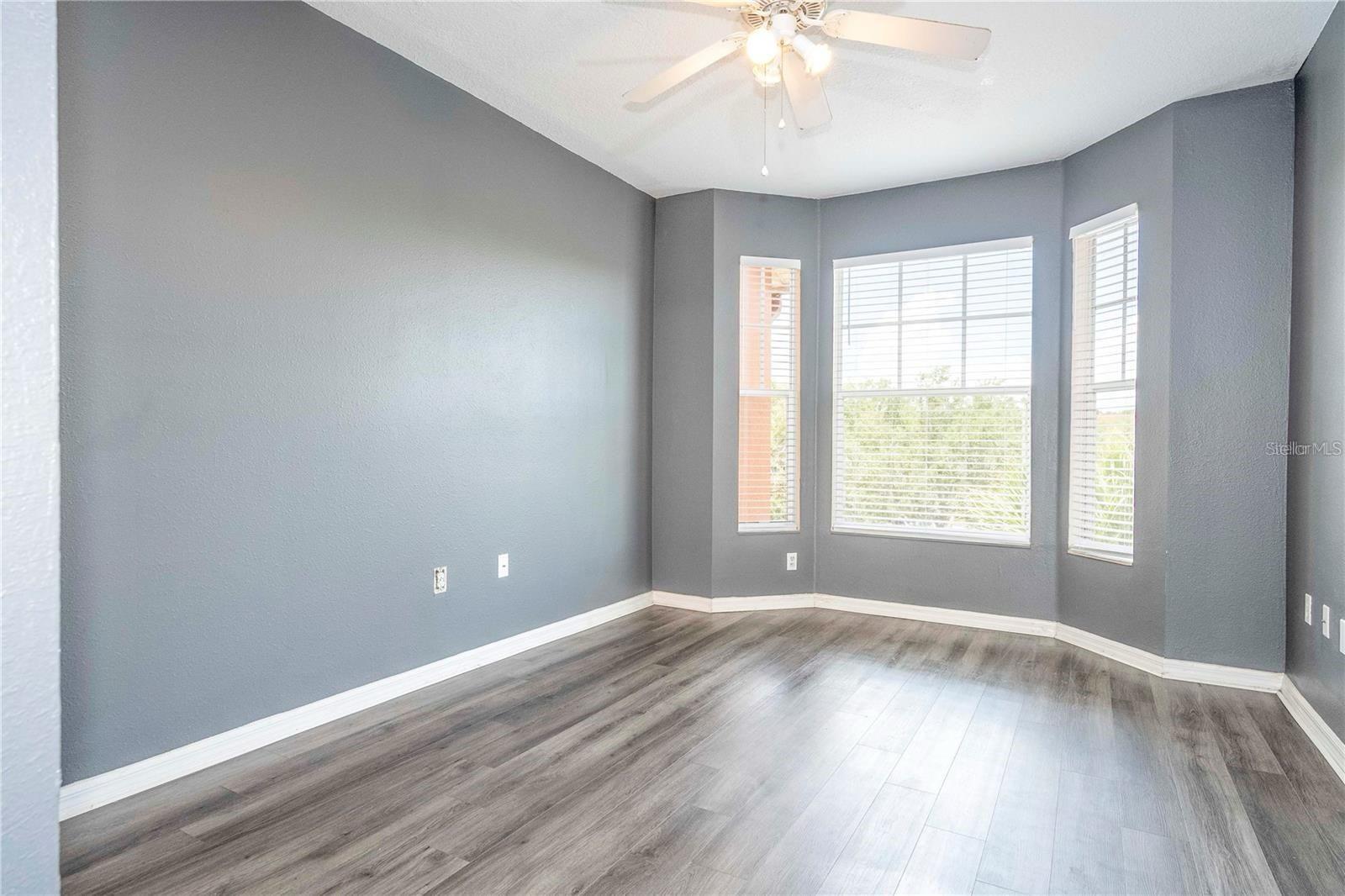 5572 METROWEST BLVD #309