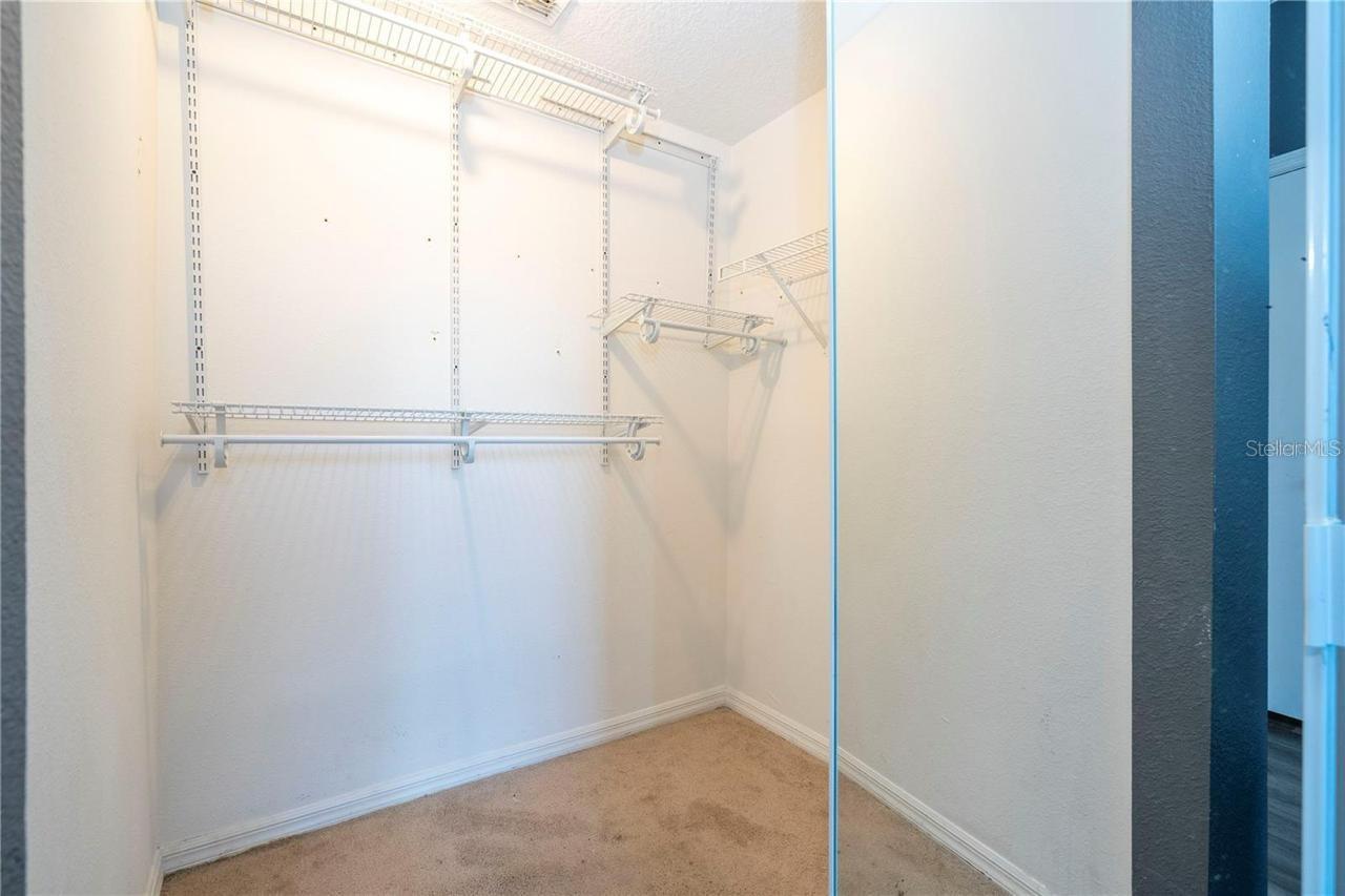 5572 METROWEST BLVD #309