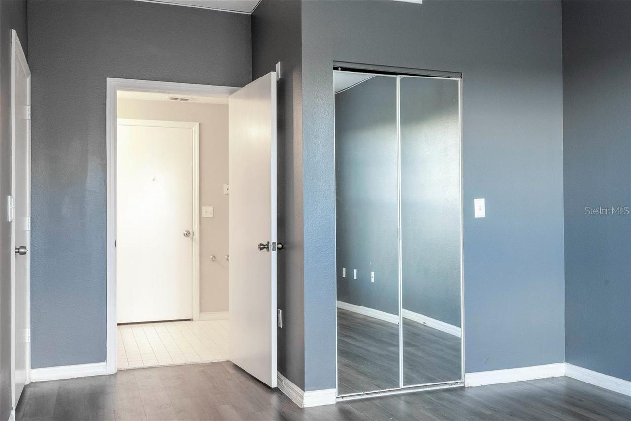 5572 METROWEST BLVD #309