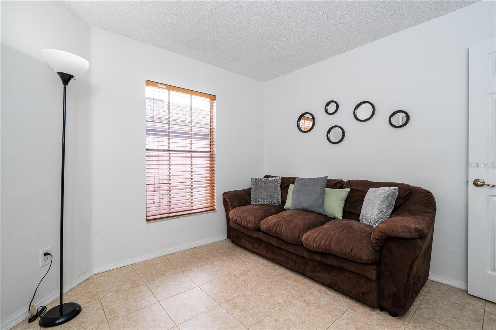 3219 BREWSTER DR