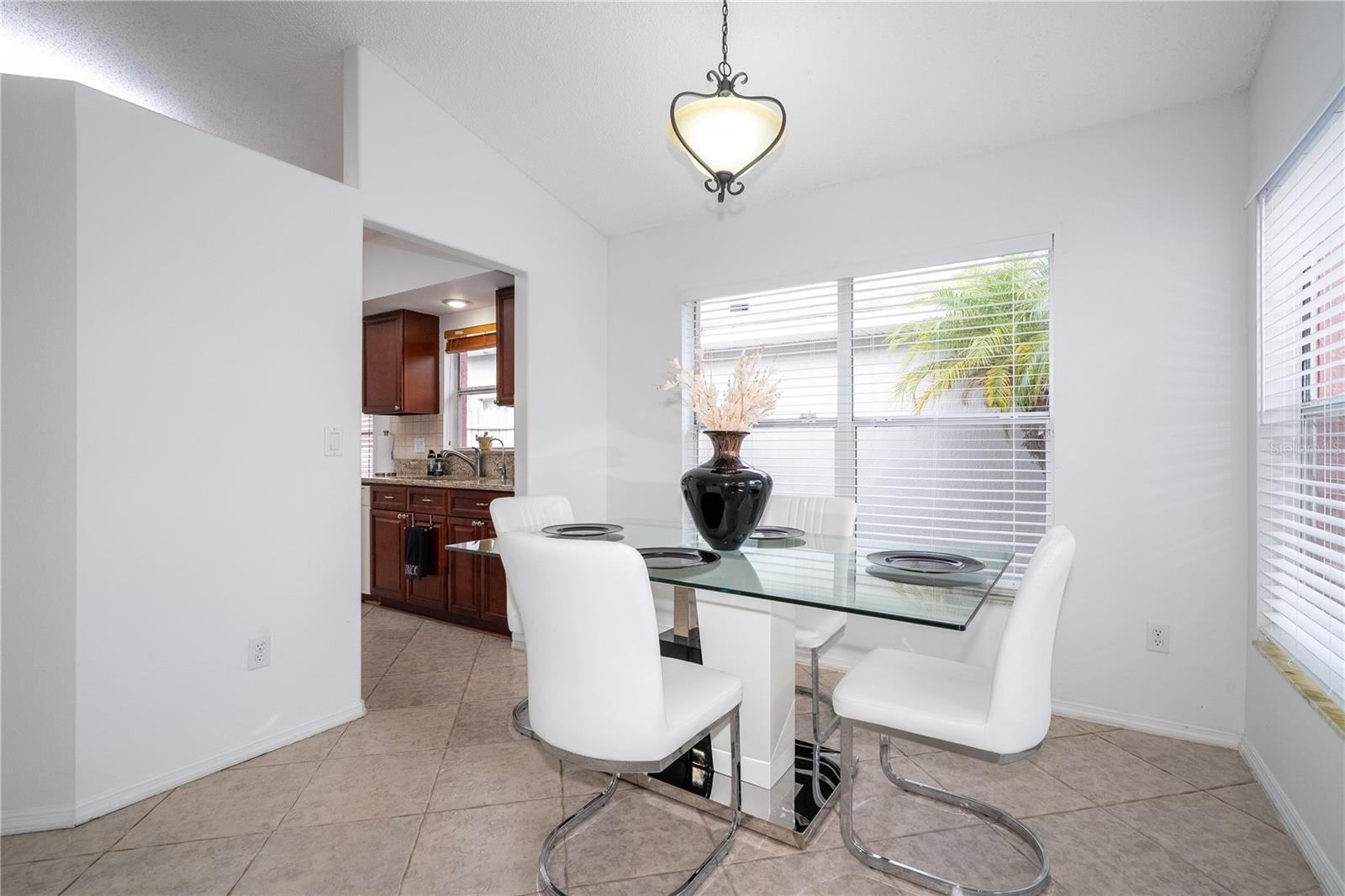 3219 BREWSTER DR
