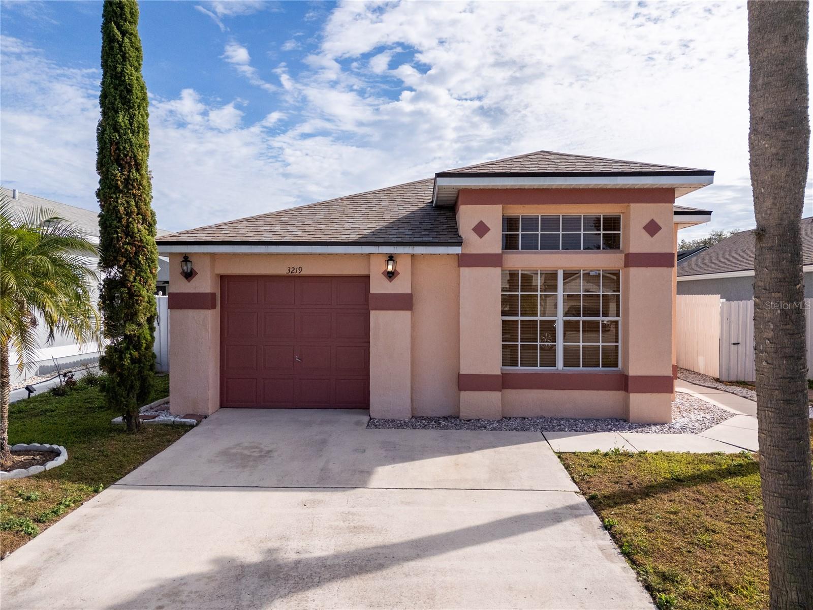 3219 BREWSTER DR