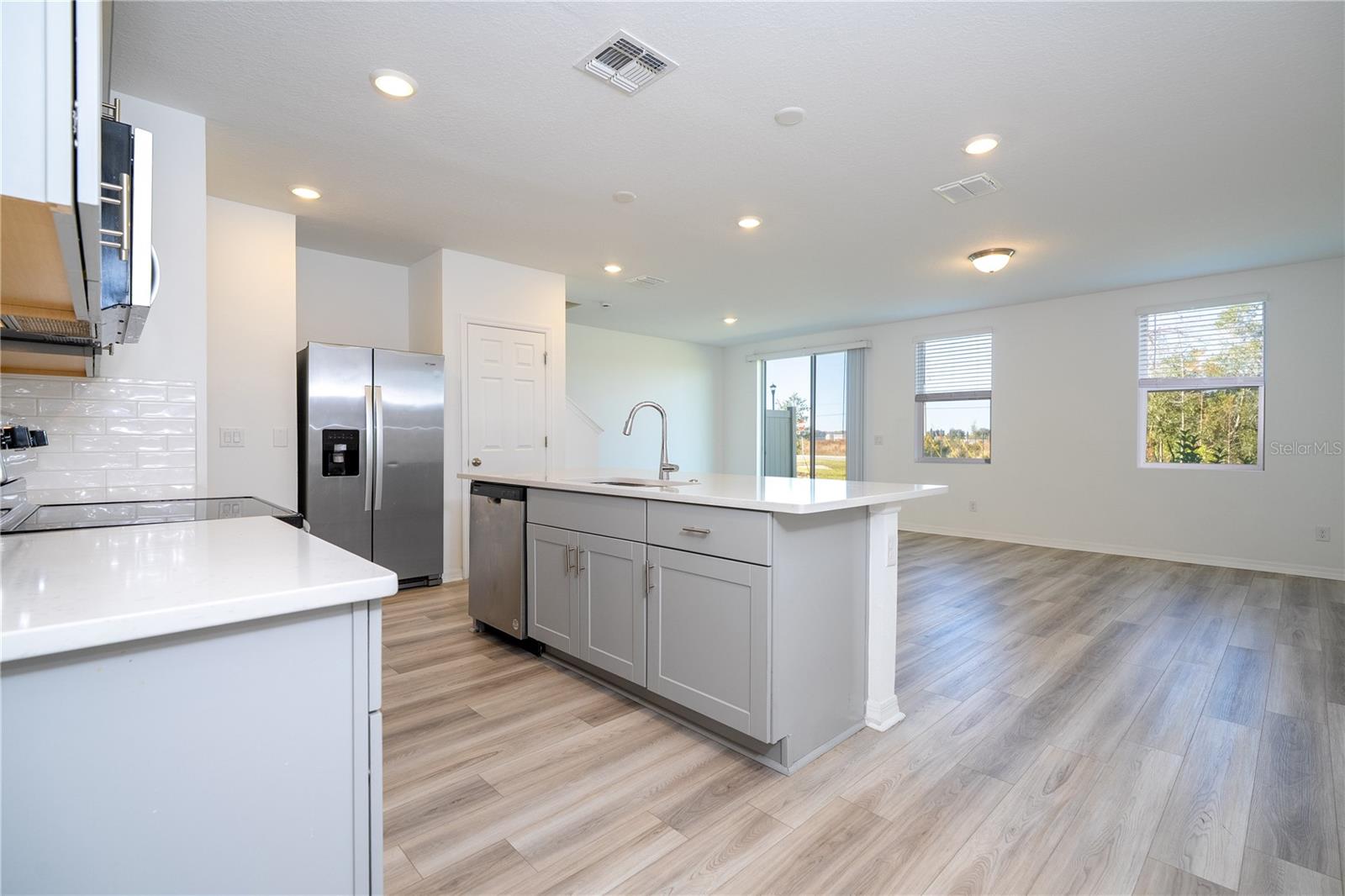 4549 BURROWING OWL LOOP