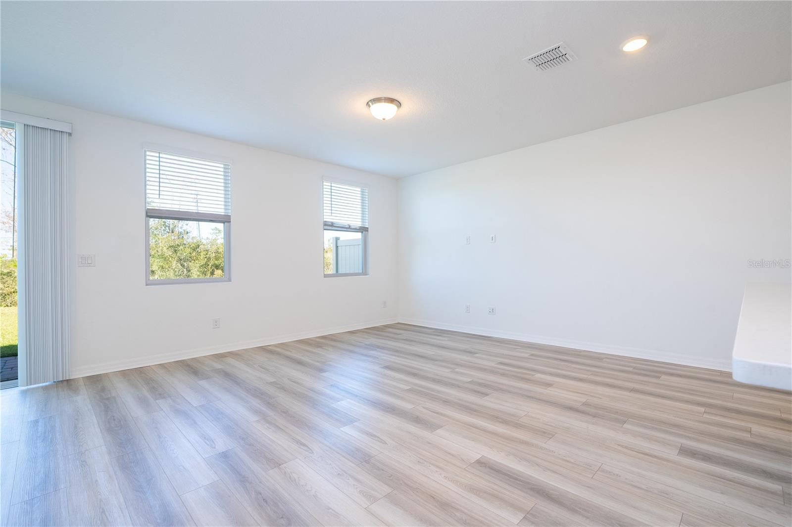 4549 BURROWING OWL LOOP