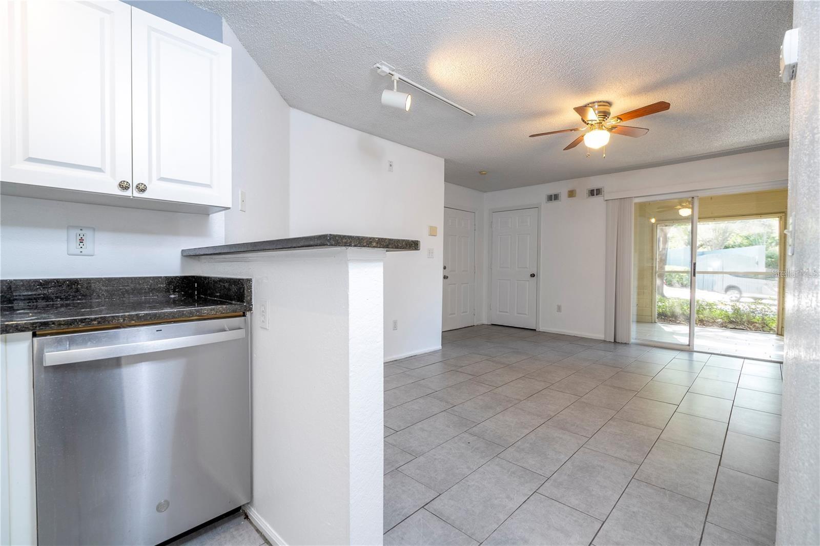 5136 PARK CENTRAL DR #212