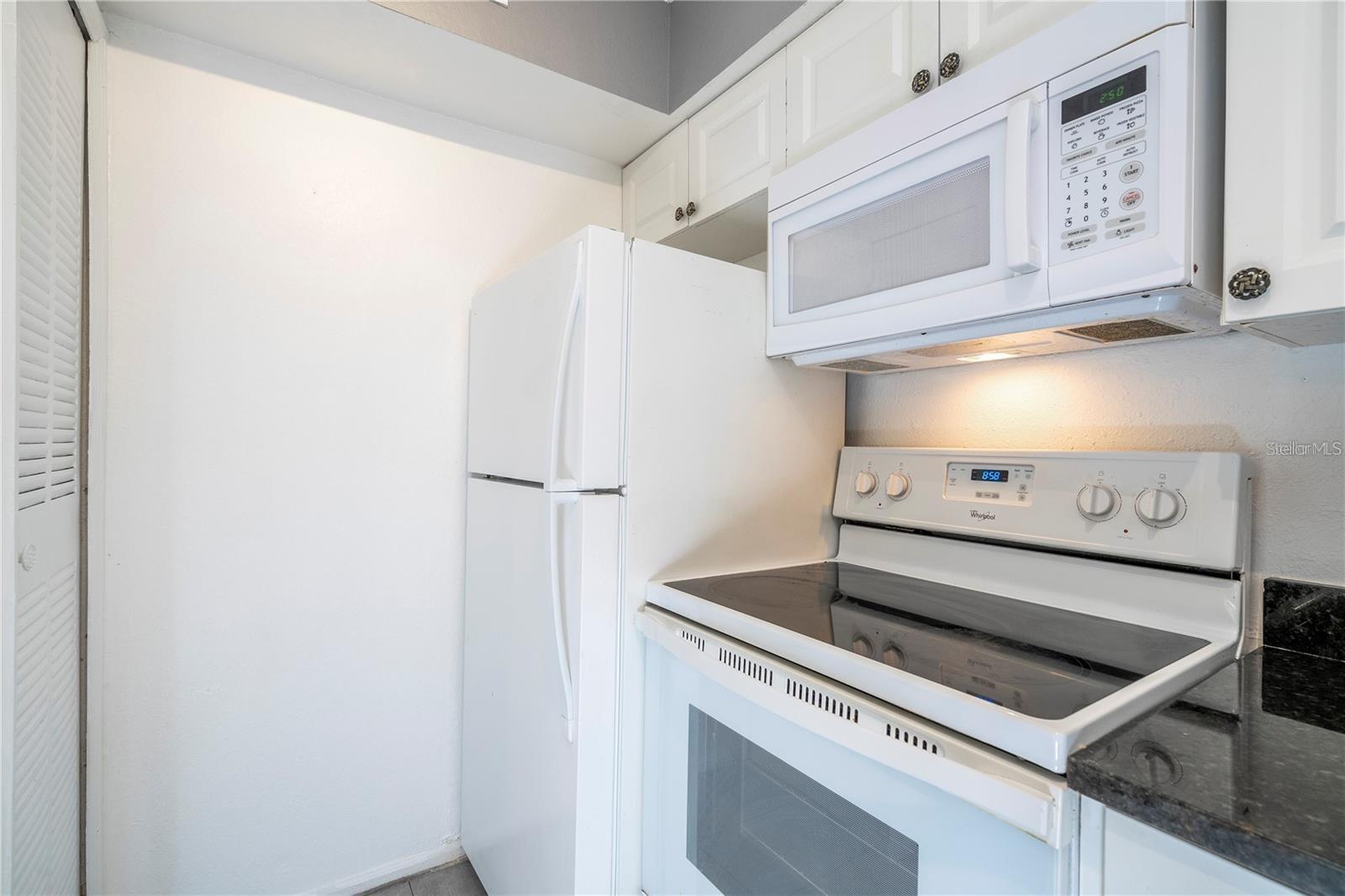 5136 PARK CENTRAL DR #212