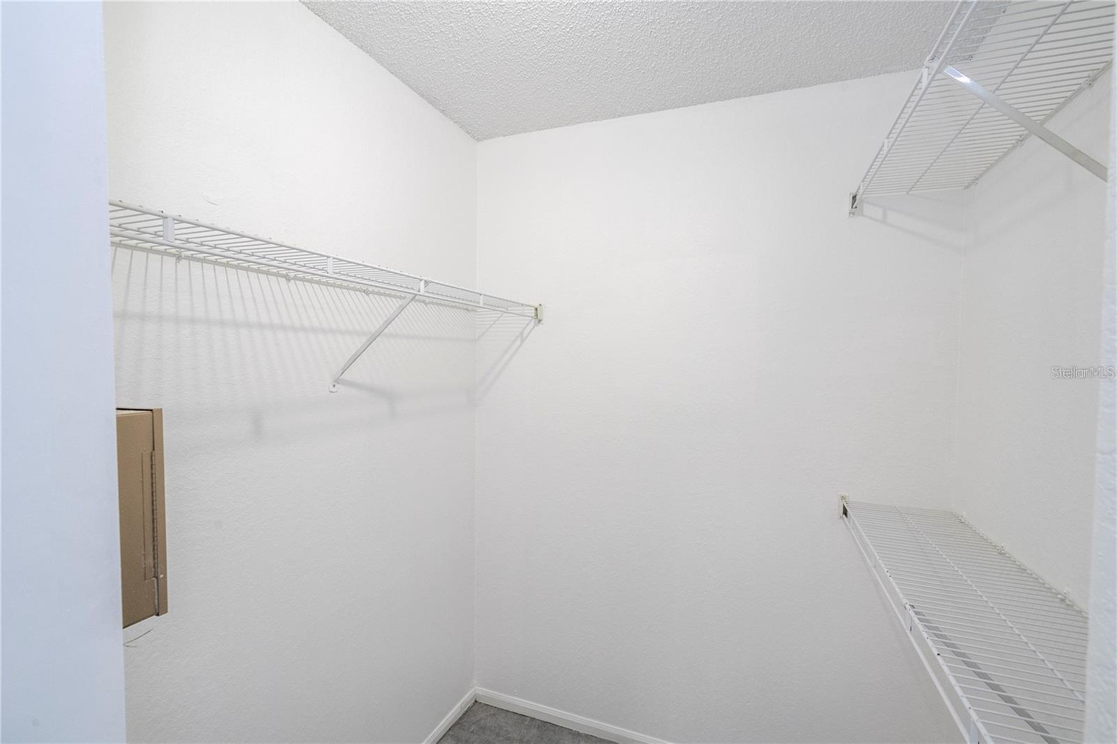 5136 PARK CENTRAL DR #212