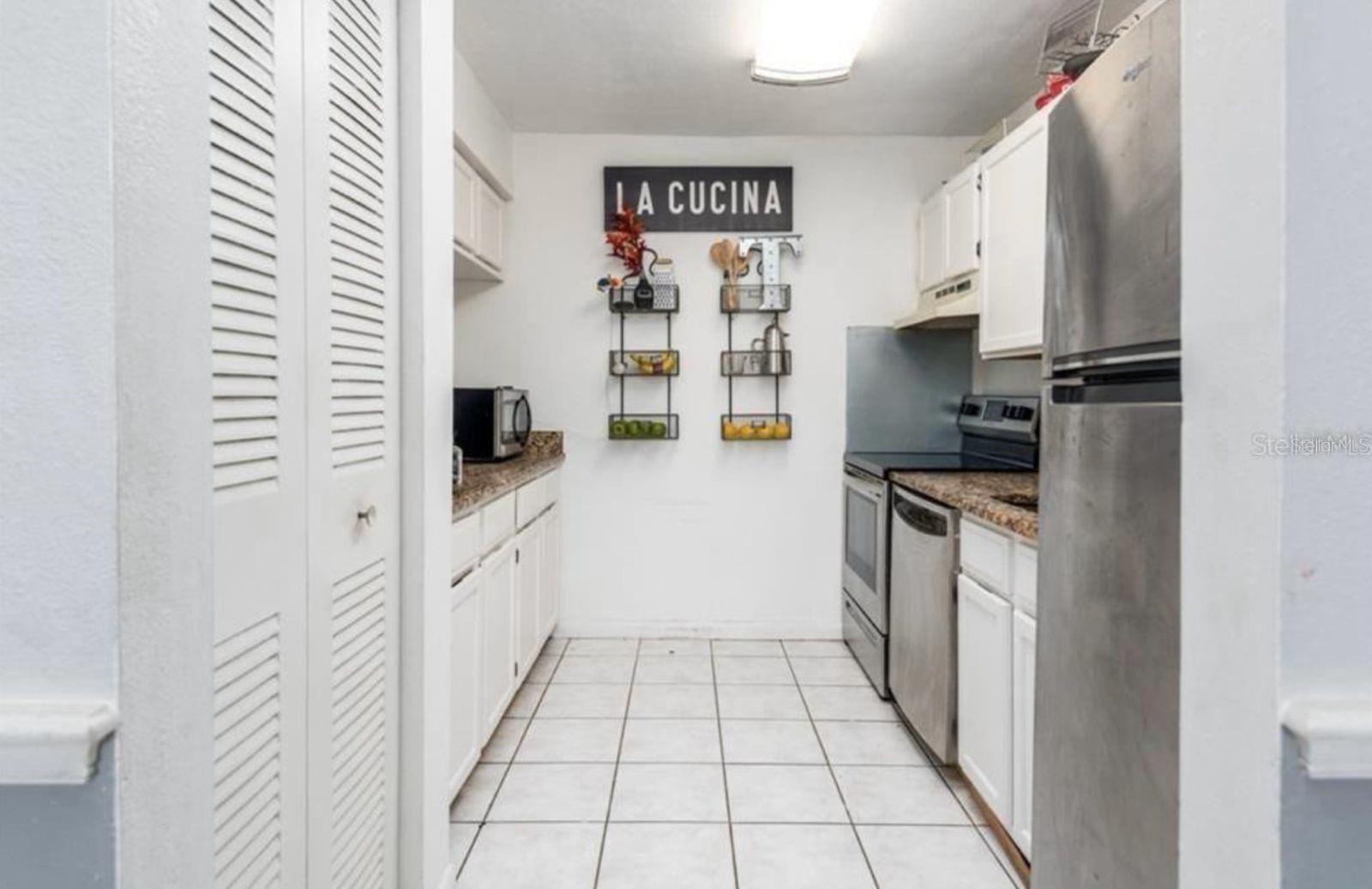 2342 HUNTINGTON GREEN CT #2