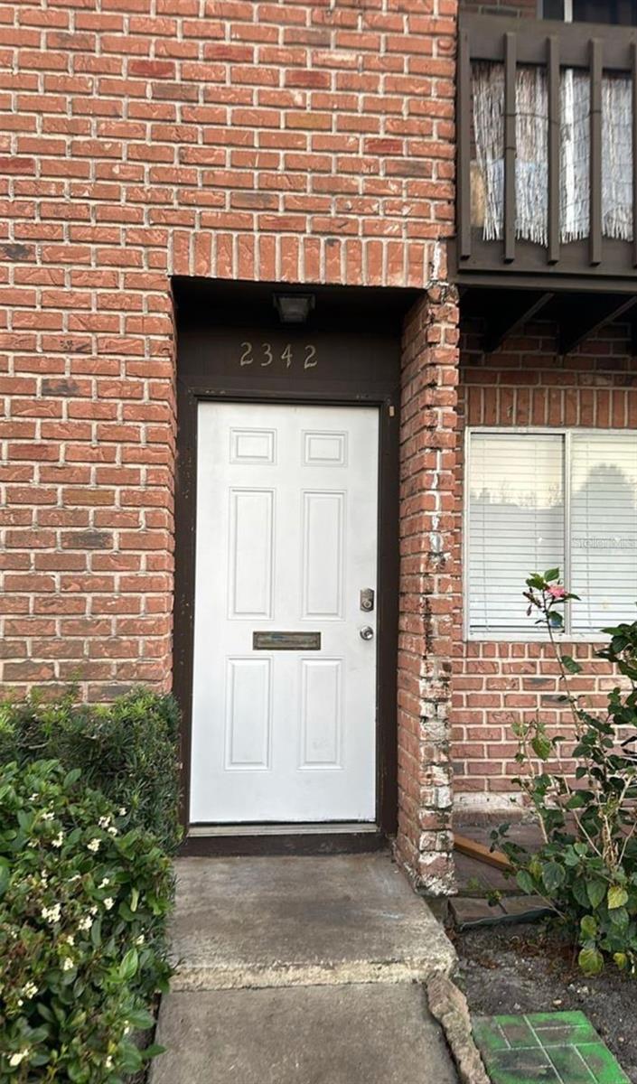 2342 HUNTINGTON GREEN CT #2