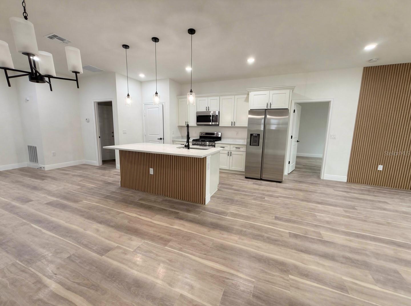 351 TENK ST