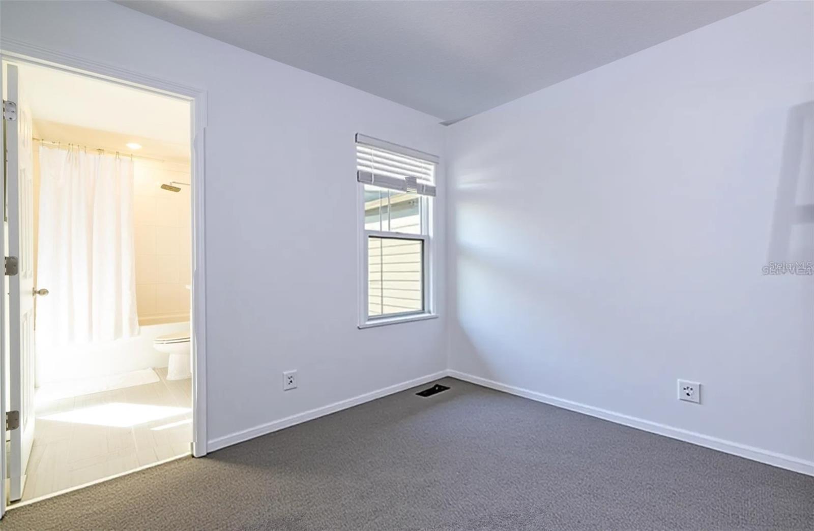 4329 EAGLE TRAIL BND