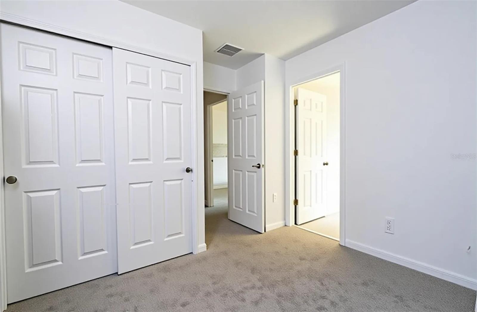 4329 EAGLE TRAIL BND