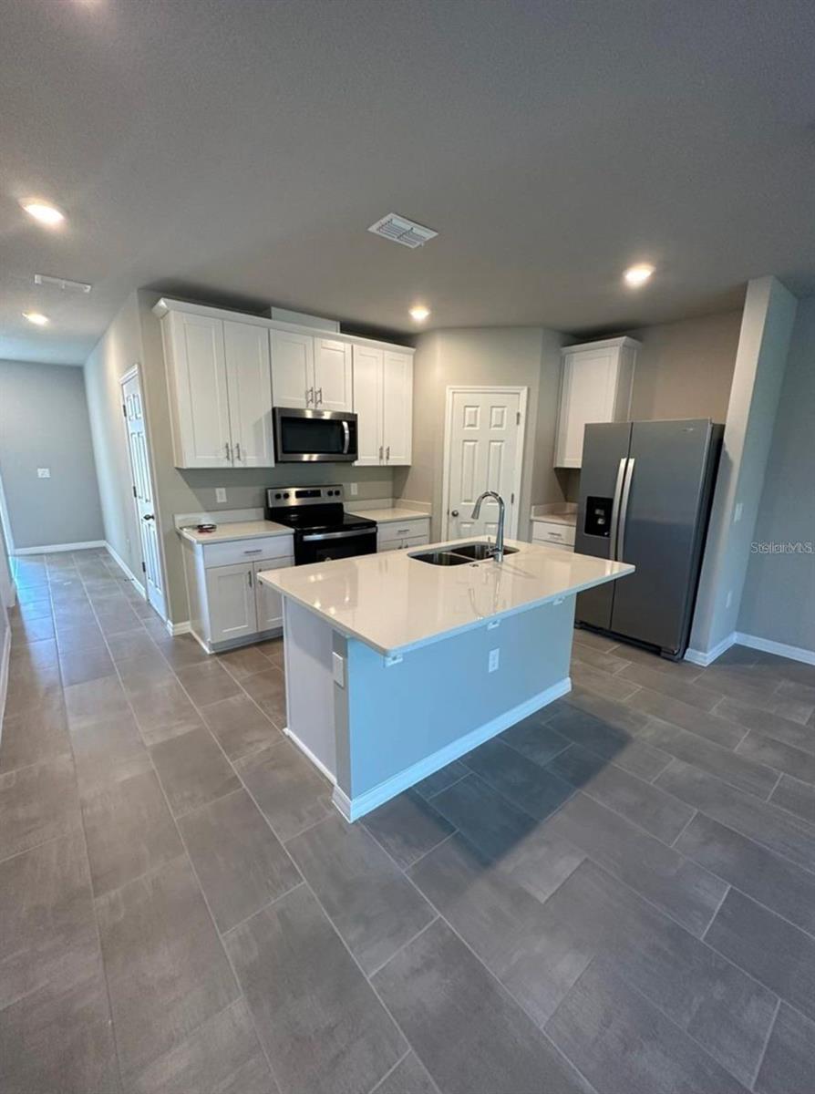 652 LEGACY LOOP