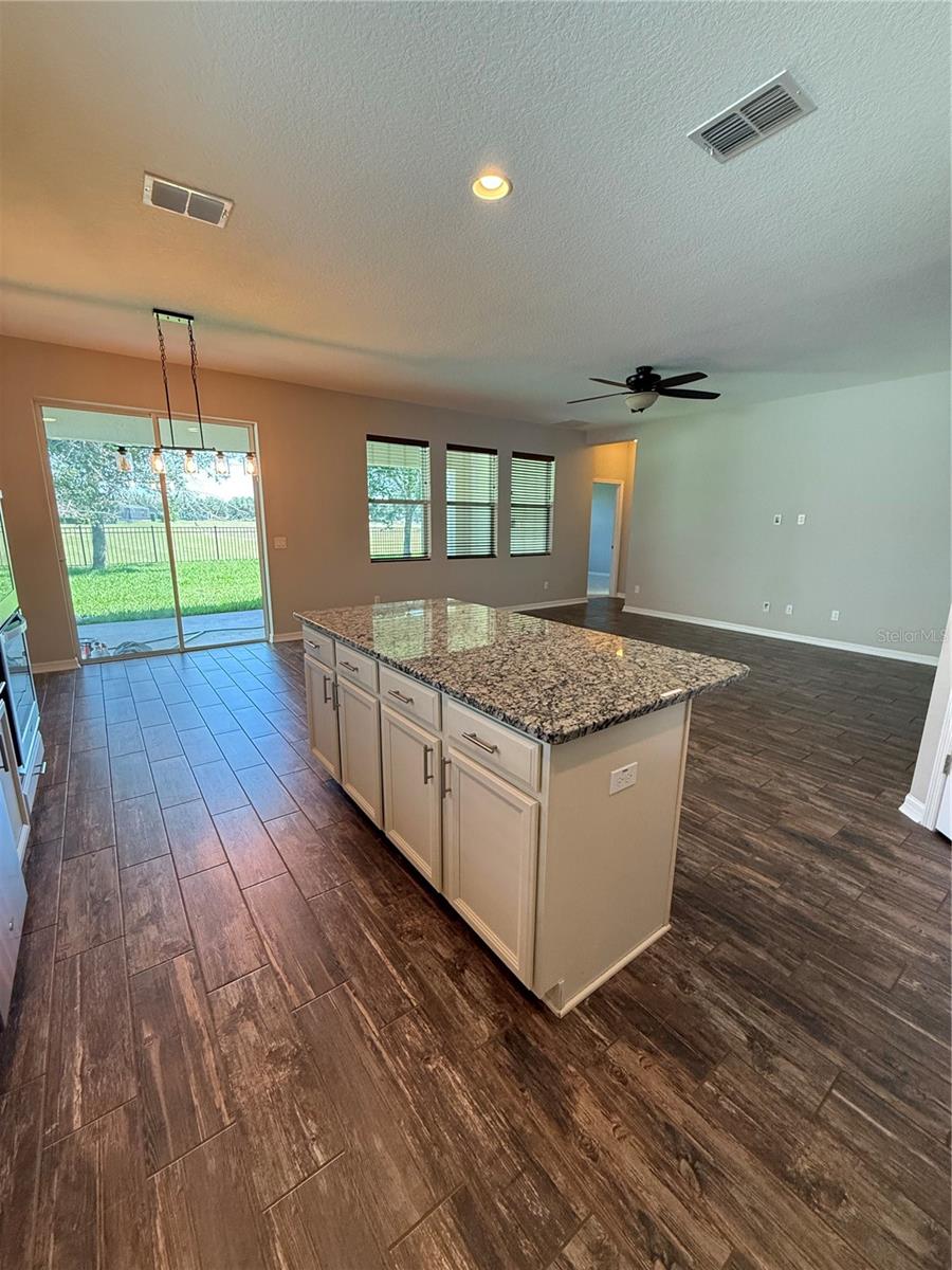 14637 MAPLE ARCH LN
