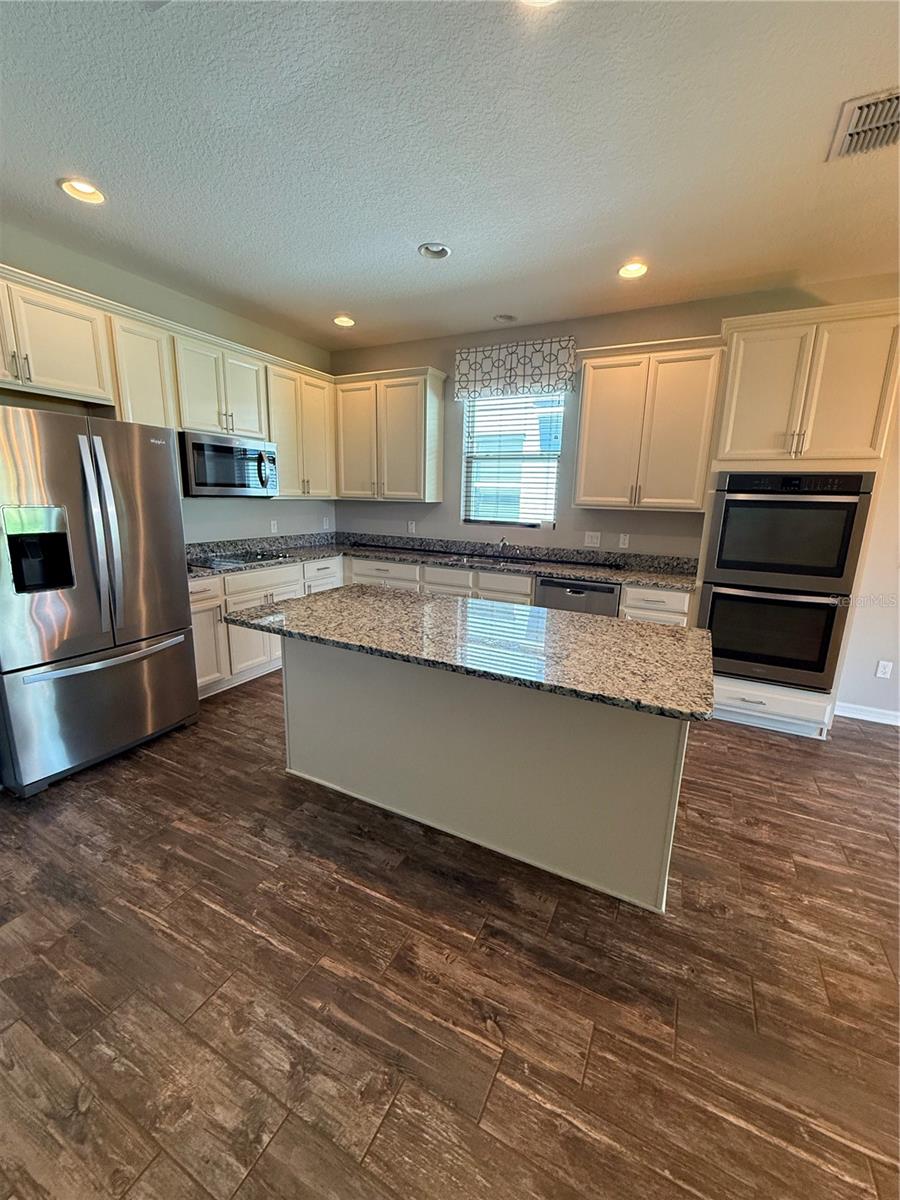 14637 MAPLE ARCH LN