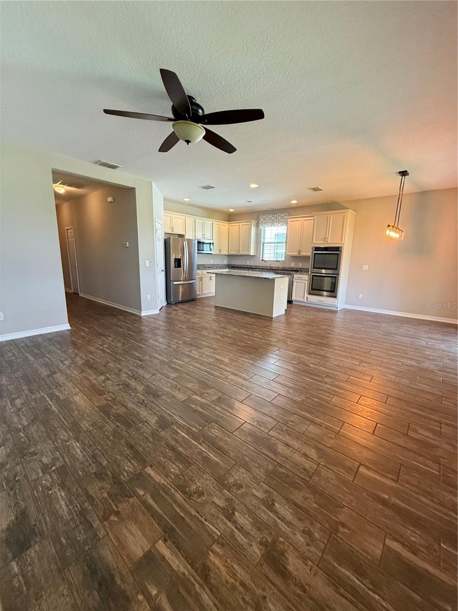 14637 MAPLE ARCH LN