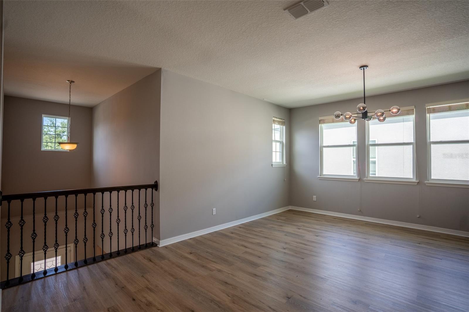 5024 PALMETTO PARK DR