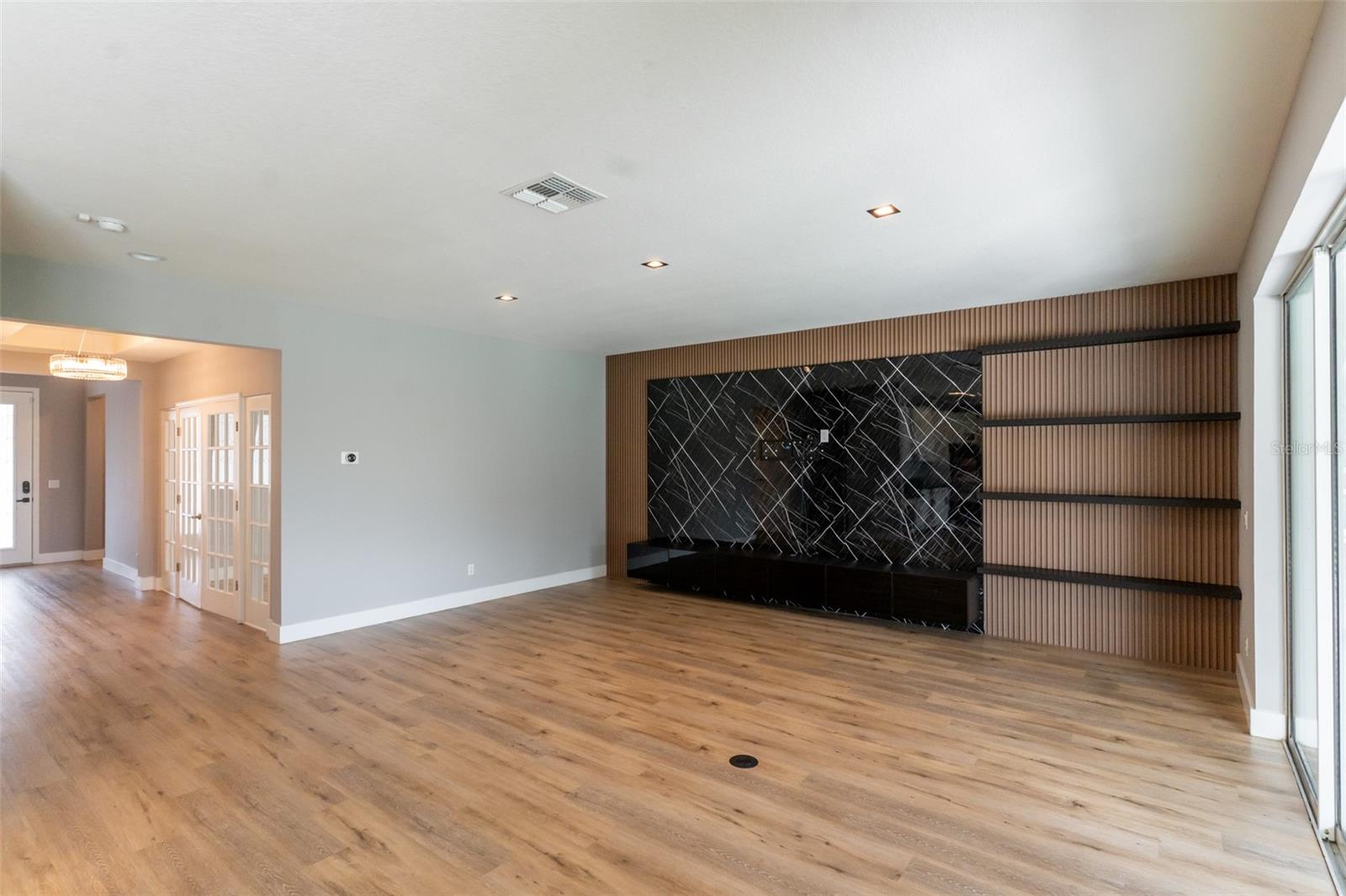 5024 PALMETTO PARK DR