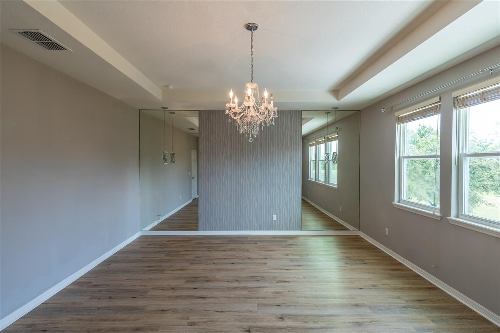 5024 PALMETTO PARK DR