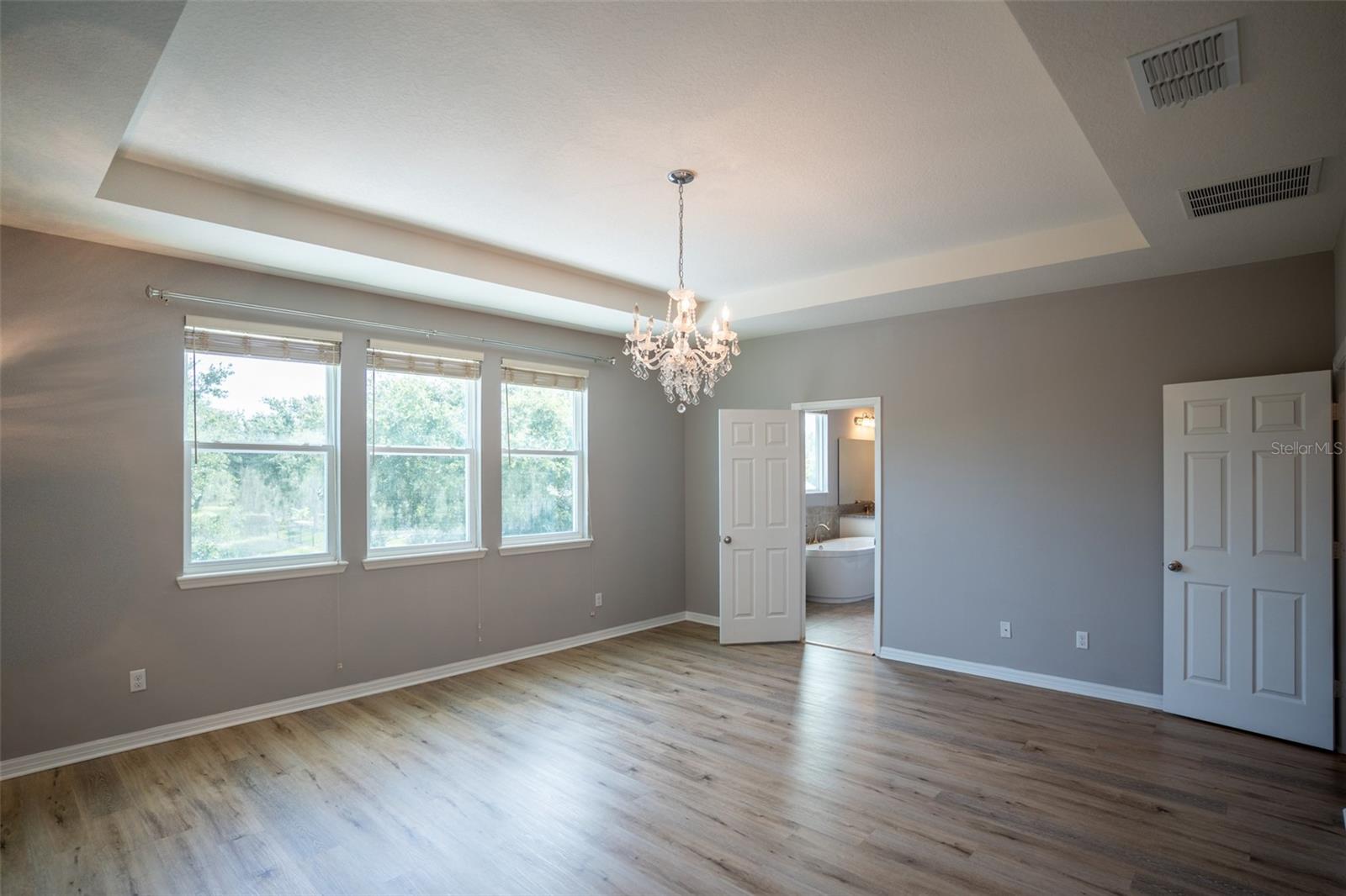 5024 PALMETTO PARK DR