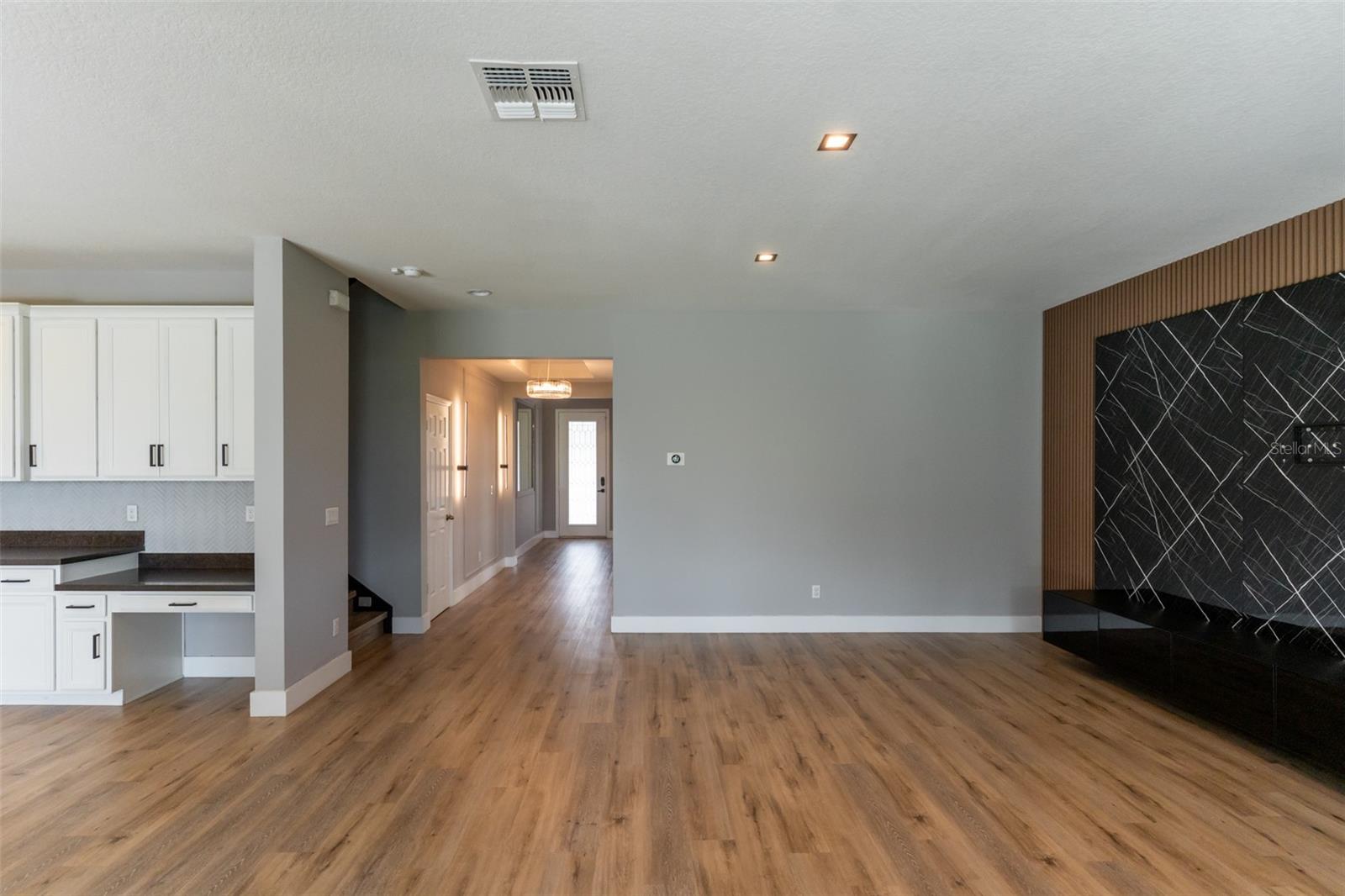 5024 PALMETTO PARK DR