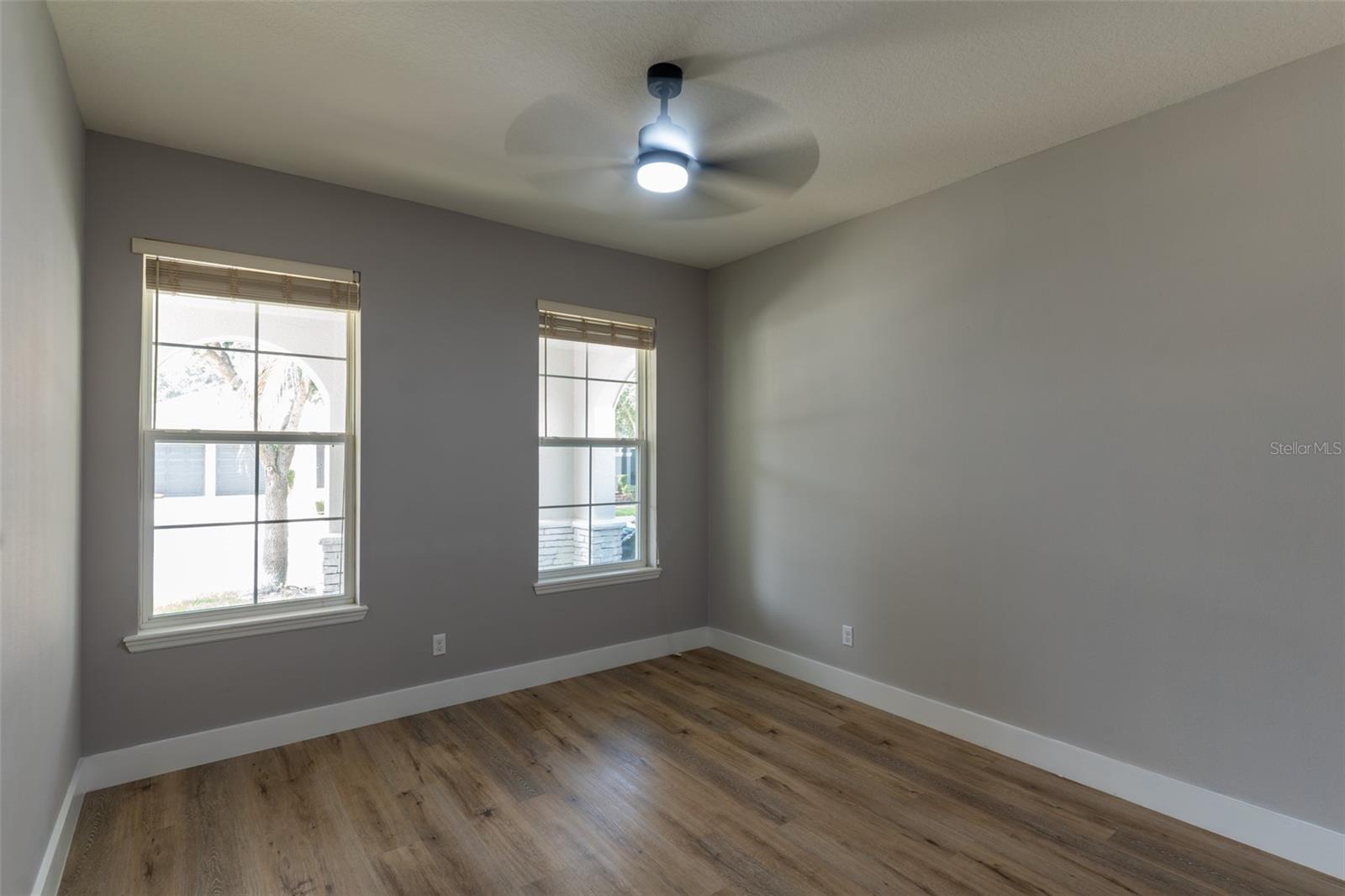 5024 PALMETTO PARK DR