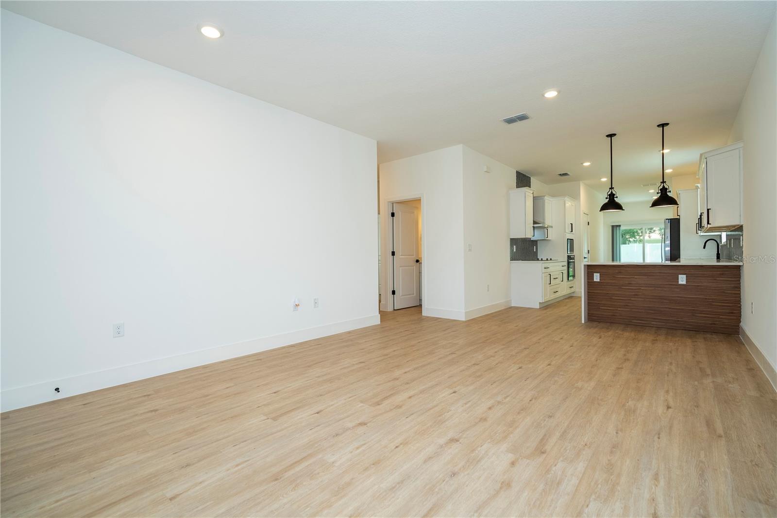 4419 COLLEGE DR