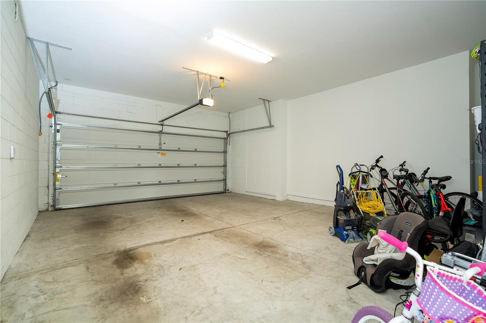 5320 LAKE VIRGINIA ST