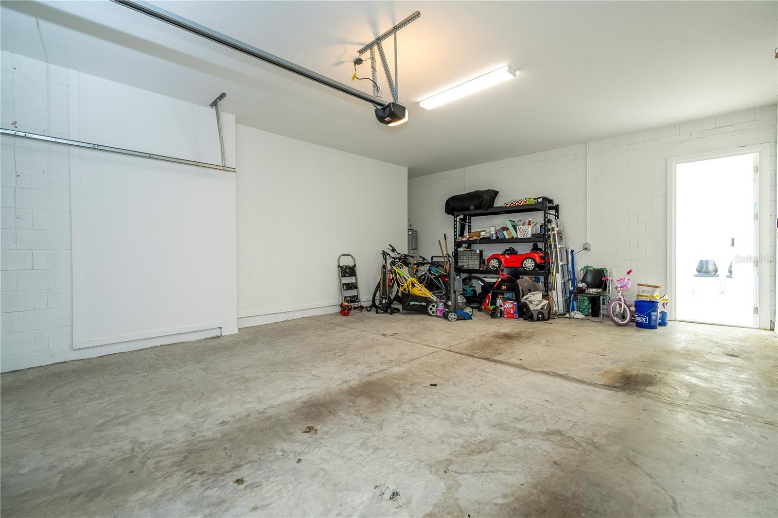 5320 LAKE VIRGINIA ST
