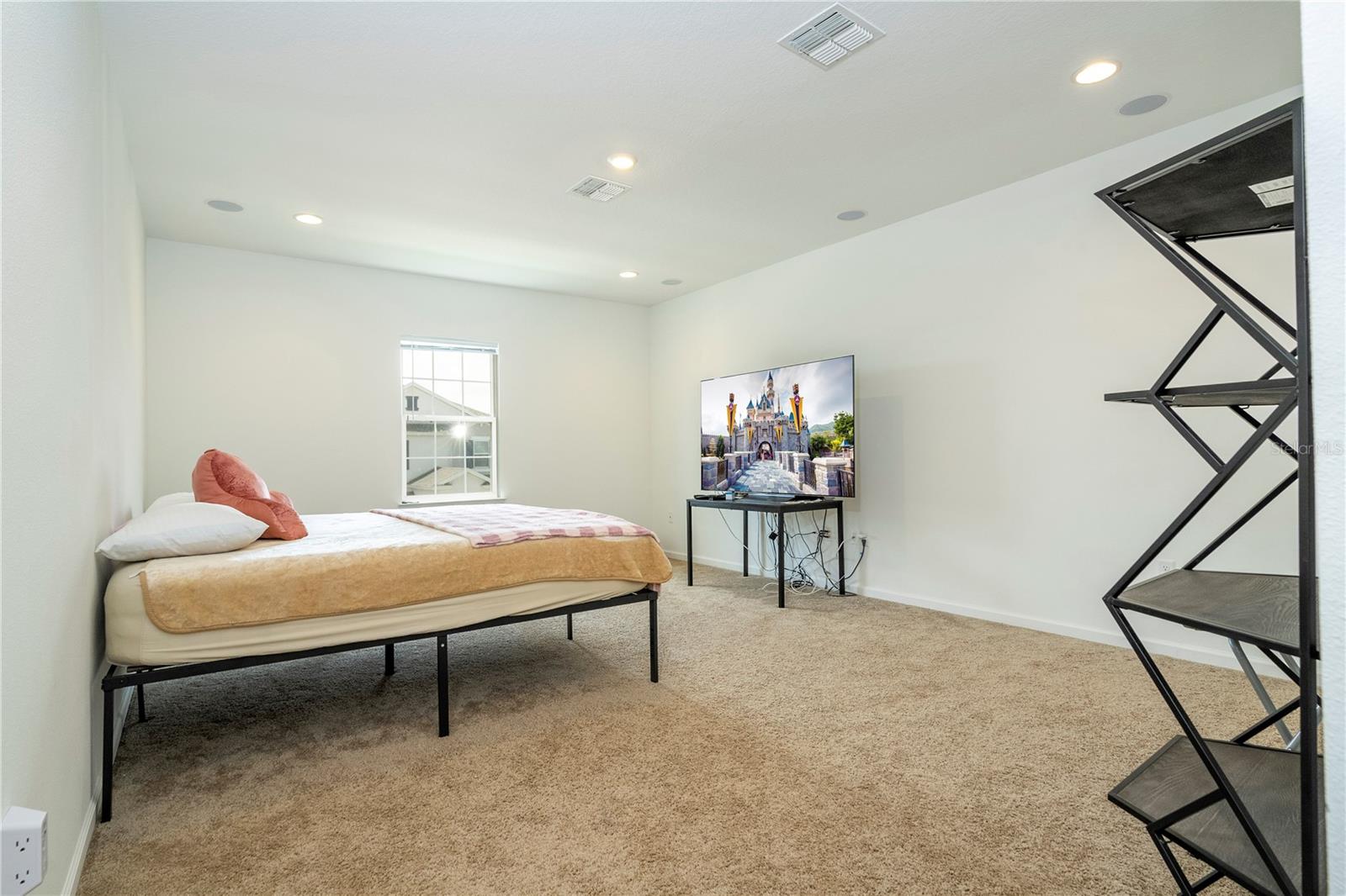 5320 LAKE VIRGINIA ST