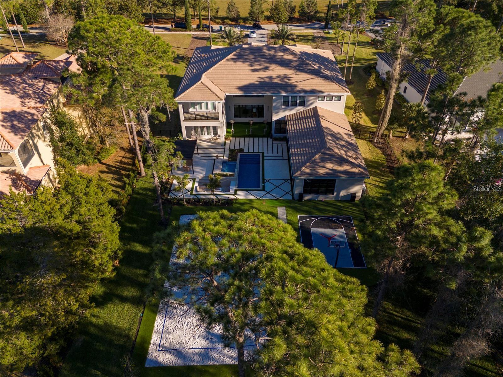15926 PENDIO DR