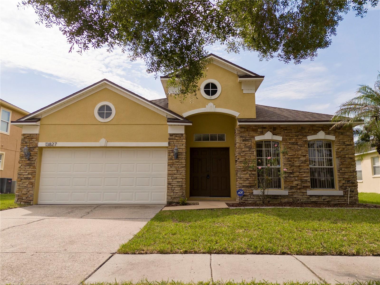 13827 HAWKEYE DR