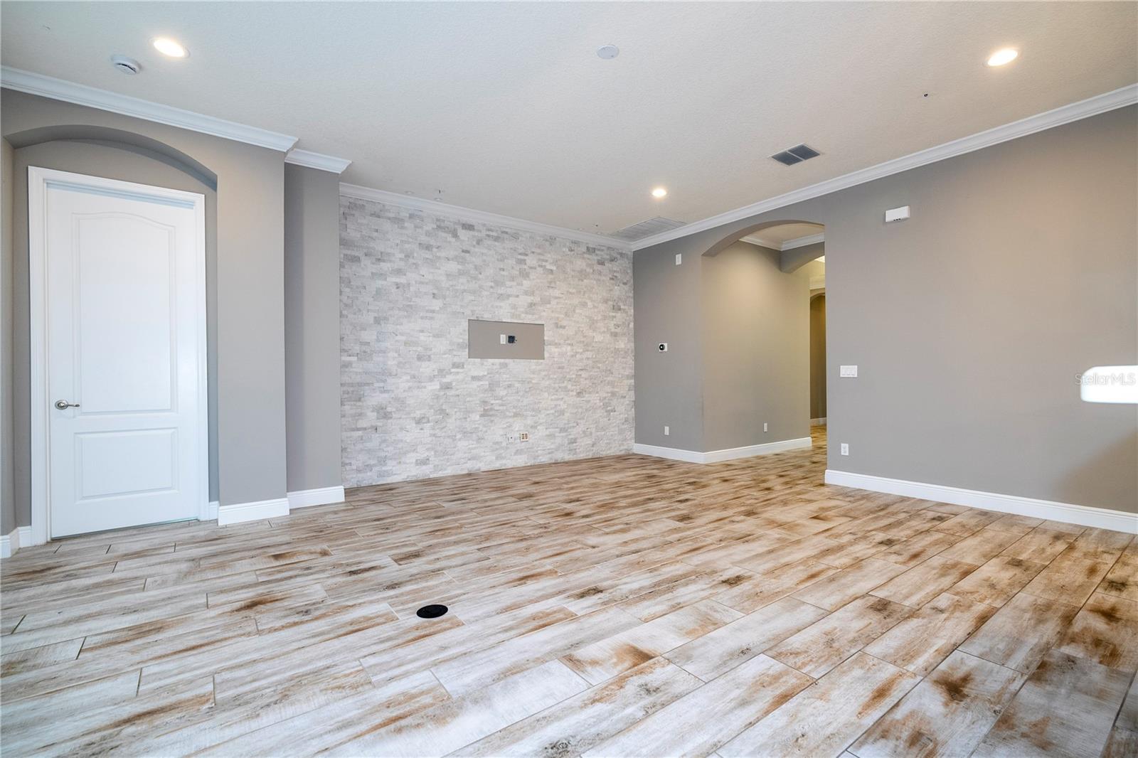 7573 GREEN MOUNTAIN WAY