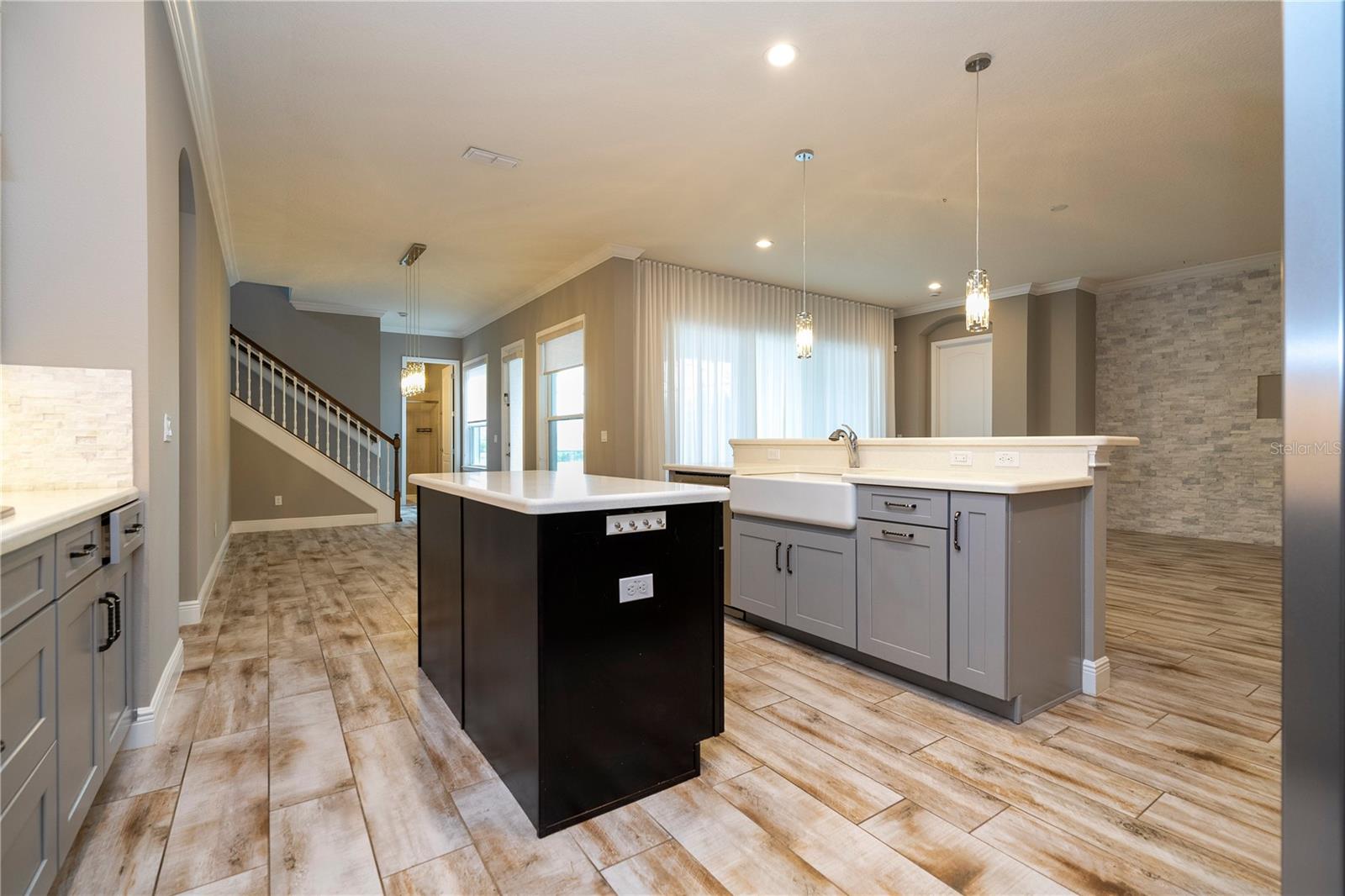 7573 GREEN MOUNTAIN WAY