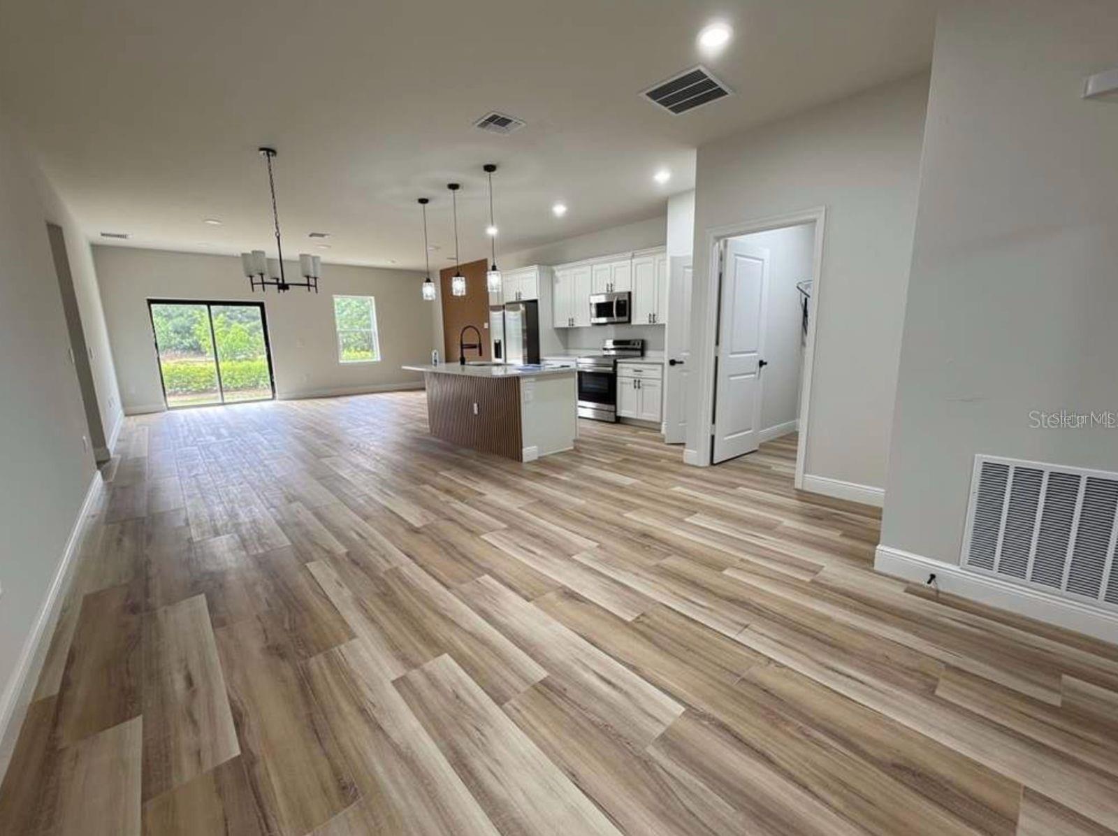 3383 LOVELAND BLVD