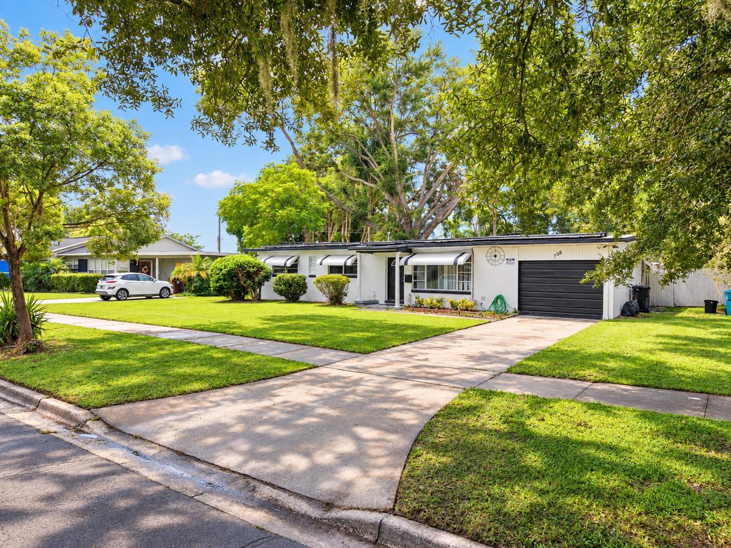 708 SANTA FE LN